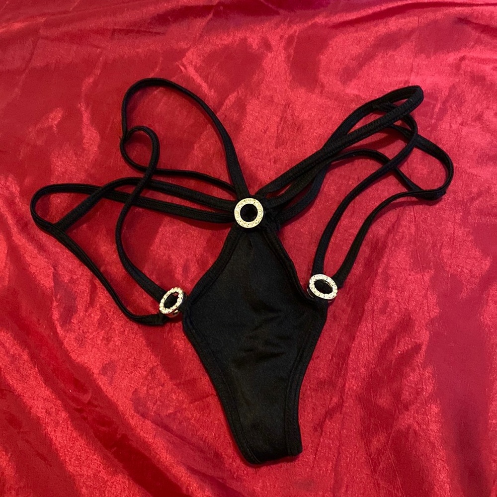Rhinestone Tongs SZ M